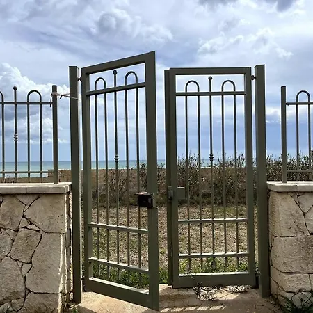 Casa Del Carrubo Holiday home