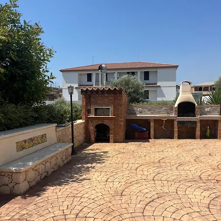Casa Del Carrubo Holiday home *